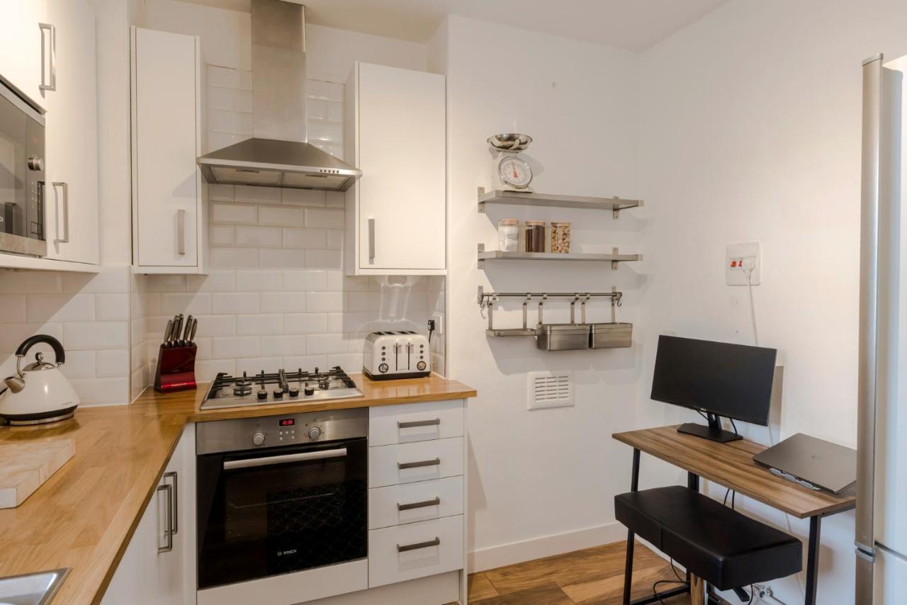 Central Euston One Bedroom Home ロンドン エクステリア 写真